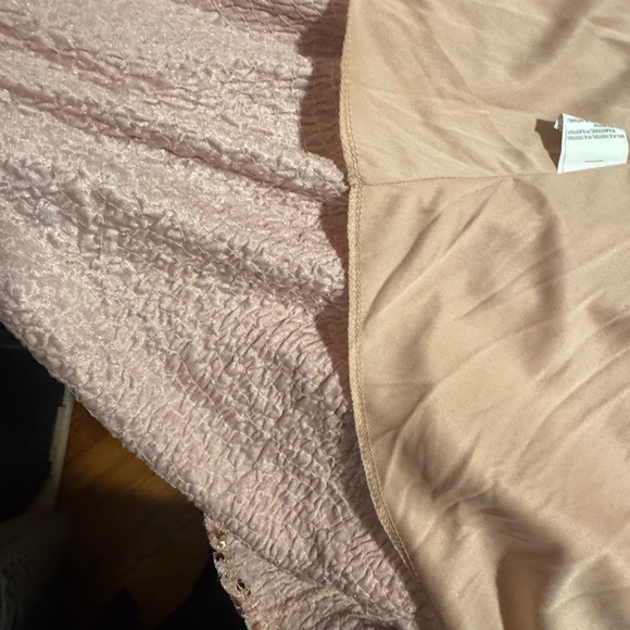 💛💛 Kalinnu Gold Sequin Prom Dress Size Medium - Picture 4 of 8